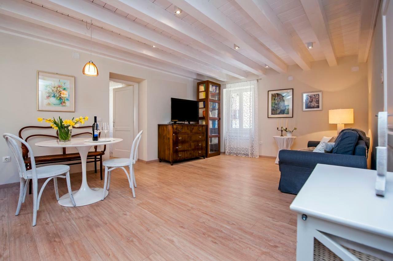 Casa Sbisa' Apartment Rovinj Exterior foto
